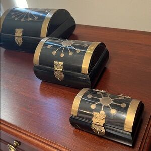 VTG Nesting Trio Horn Starburst Brass Inlaid Velvet Lined Treasure Chest Boxes